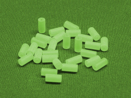 TDN1520C grubość 1,5 mm długość 20 mm + 5 silikonowych zaślepek